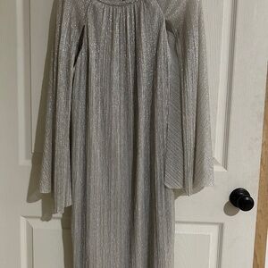 R&M Richards dress size 18 silver with rhinestones around the neck